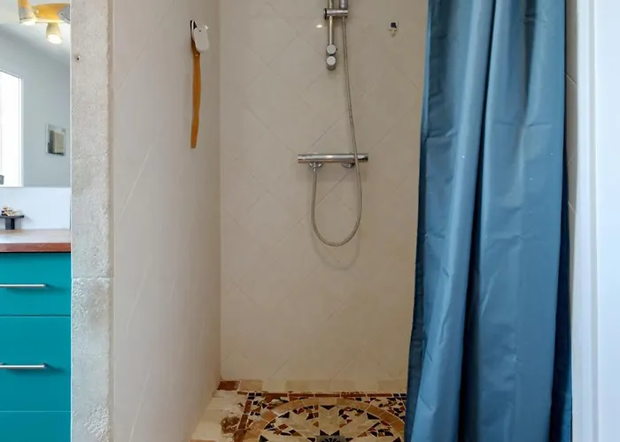 114- Harmonia, 4chambres, Piscine, Clim نيم