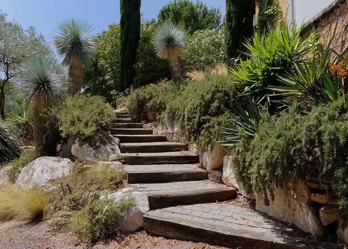 114- Harmonia, 4chambres, Piscine, Clim شقة نيم